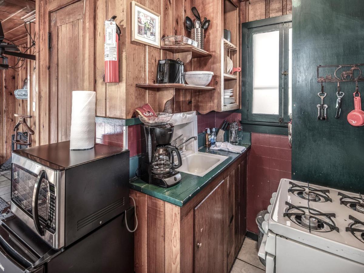 Apache Village 10, King Studio, Midtown, Sleeps 2 Ruidoso Exterior foto